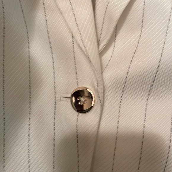 White House Black Market, White Jacket with Pinstripe, Size 8 - Picture 3 of 4